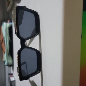 Authentic Louis Vuitton 1.1 Millionaires Sunglasses Z1165E 93L Monogram Acetate